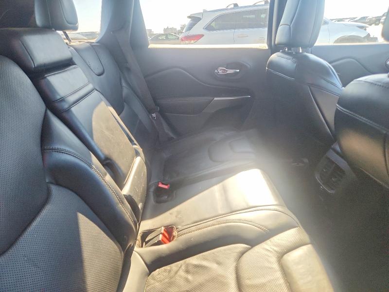 Photo 11 from auction – 2019 JEEP CHEROKEE L with VIN 1C4PJLDB6KD402772