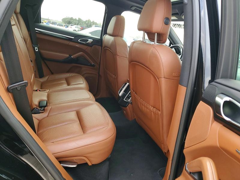 Photo 11 from auction – 2016 PORSCHE CAYENNE S with VIN WP1AB2A28GLA96610