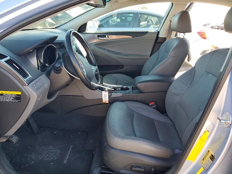 Photo 7 from auction – 2013 HYUNDAI SONATA with VIN KMHEC4A41DA090616