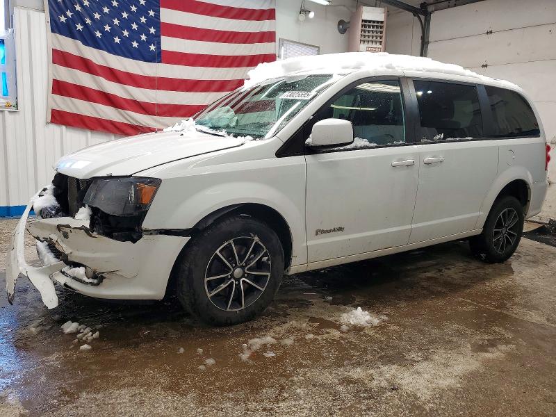 DODGE GRAND CARAVAN 2018 with VIN 2C4RDGEG3JR241827 - Photo from auction