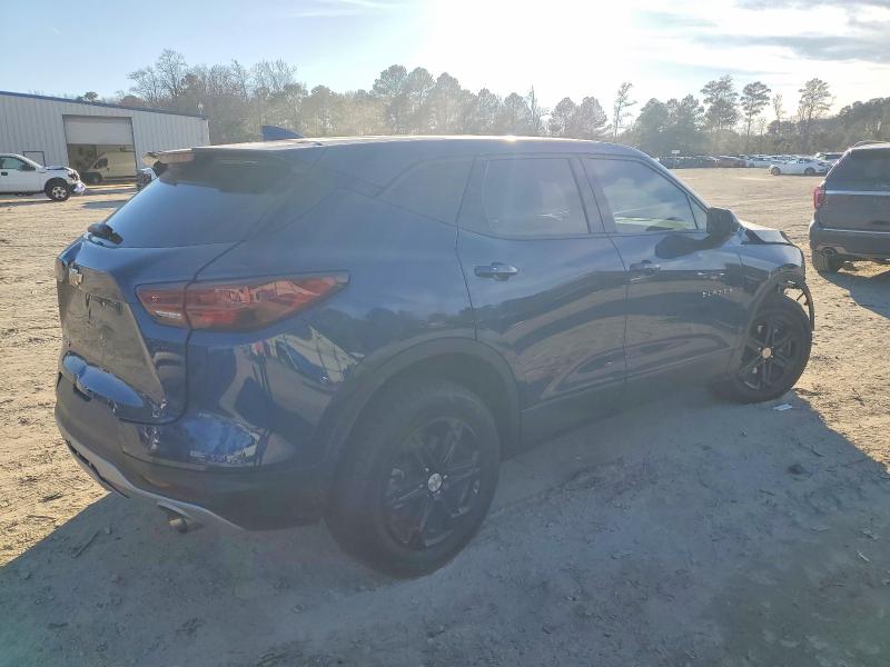 Photo 3 from auction – 2023 CHEVROLET BLAZER with VIN 3GNKBCR45PS106108