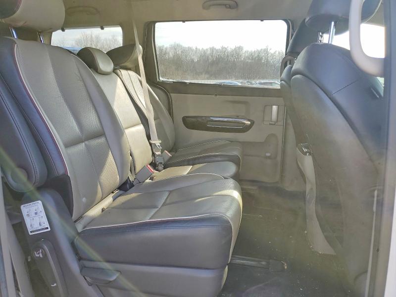 Photo 11 from auction – 2015 KIA SEDONA EX with VIN KNDMC5C13F6046082