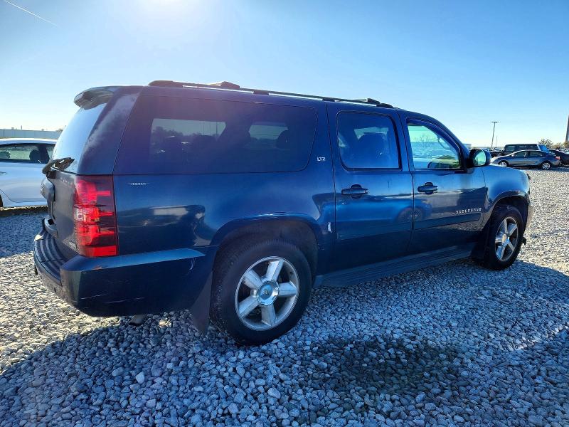 Photo 3 from auction – 2007 CHEVROLET SUBURBAN C with VIN 1GNFC16037J241898