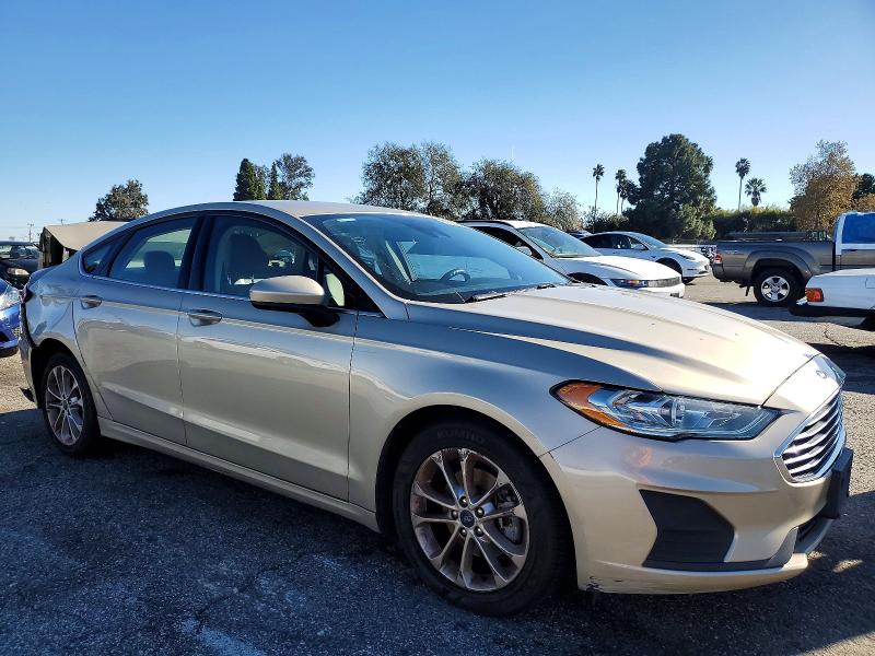 Photo 4 from auction – 2019 FORD FUSION SE with VIN 3FA6P0HD9KR114617