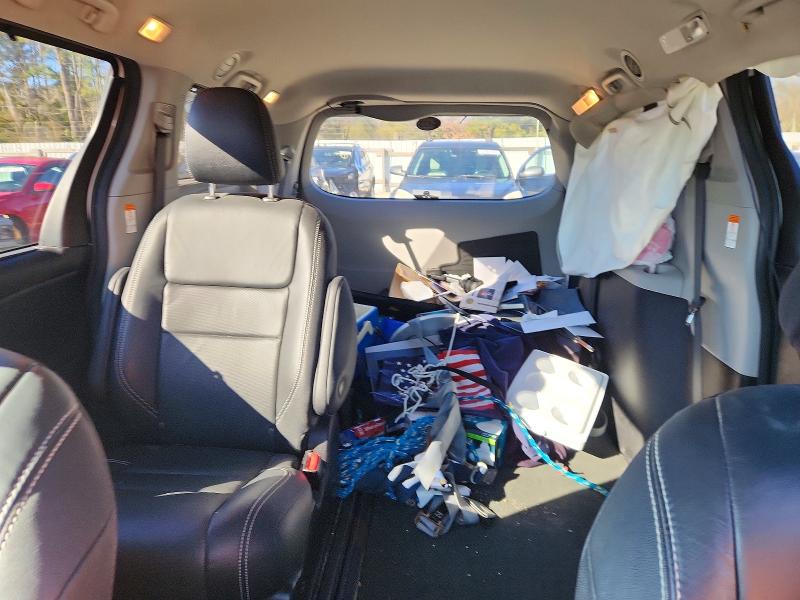Photo 10 from auction – 2018 TOYOTA SIENNA SE with VIN 5TDXZ3DC9JS925434