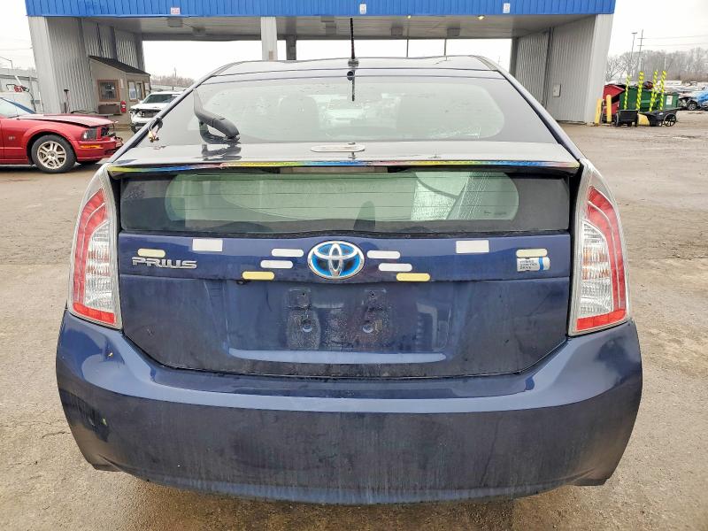 Photo 6 from auction – 2015 TOYOTA PRIUS with VIN JTDKN3DU8F0441215