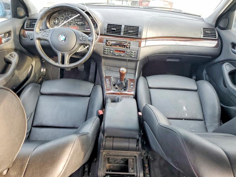 Photo 8 from auction – 2005 BMW 325 I with VIN WBAEV33495KN98640