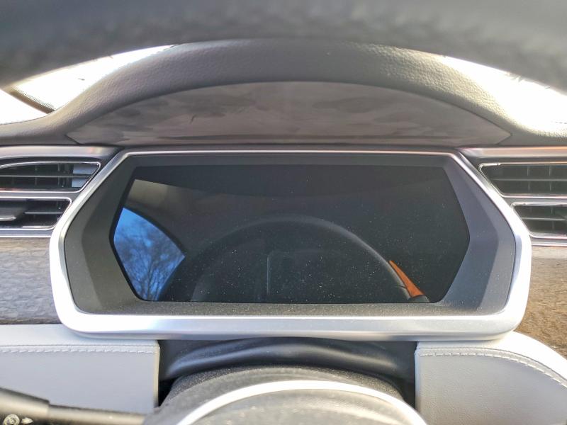 Photo 9 from auction – 2013 TESLA MODEL S with VIN 5YJSA1DN6DFP09413