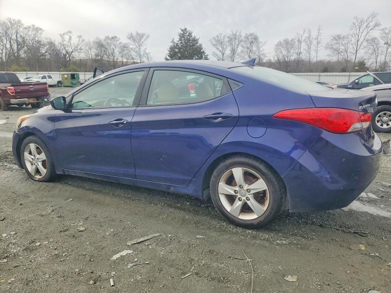 Photo 2 from auction – 2013 HYUNDAI ELANTRA GL with VIN 5NPDH4AE1DH410746