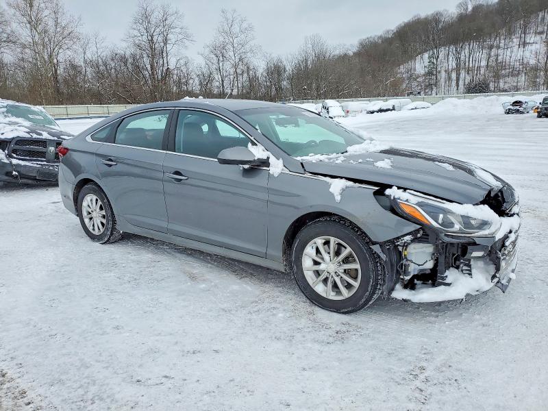 Photo 4 from auction – 2019 HYUNDAI SONATA with VIN 5NPE24AF2KH817938