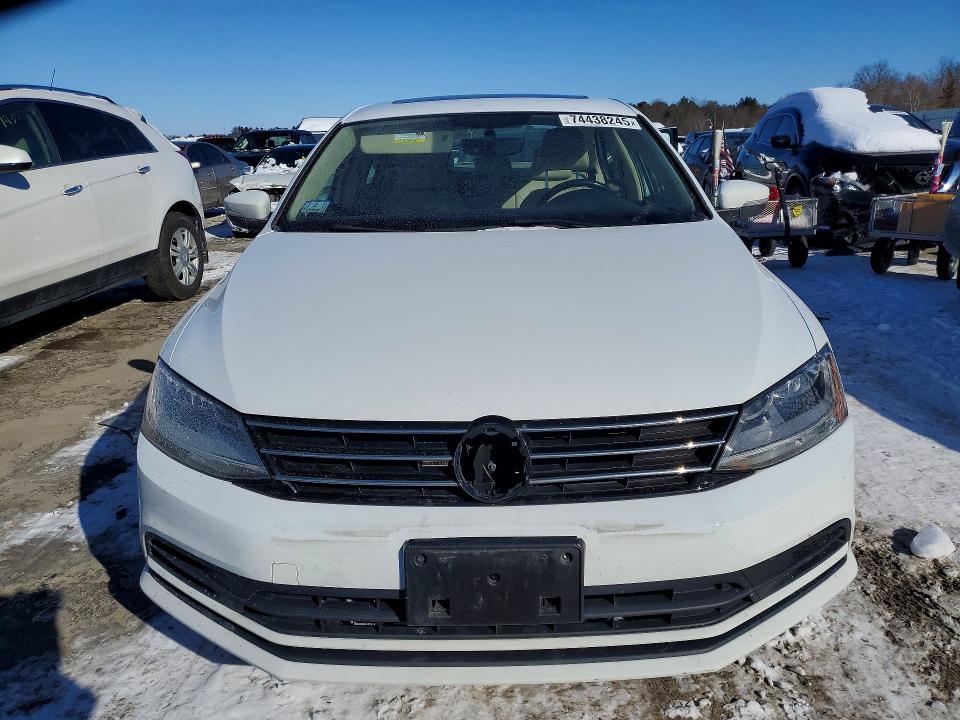 صورة رقم 5 من المزاد - 2017 VOLKSWAGEN JETTA مع VIN 3VWDB7AJ2HM375177