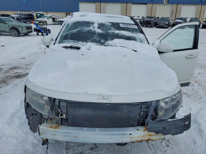 Photo 12 from auction – 2016 JEEP COMPASS LA with VIN 1C4NJDEBXGD714693