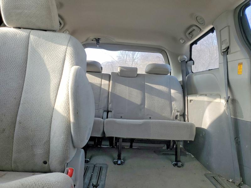 Photo 10 from auction – 2013 TOYOTA SIENNA LE with VIN 5TDKK3DC5DS393943