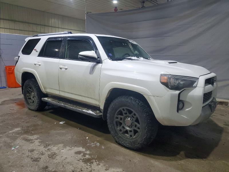 Photo 4 from auction – 2018 TOYOTA 4RUNNER SR with VIN JTEBU5JRXJ5515322