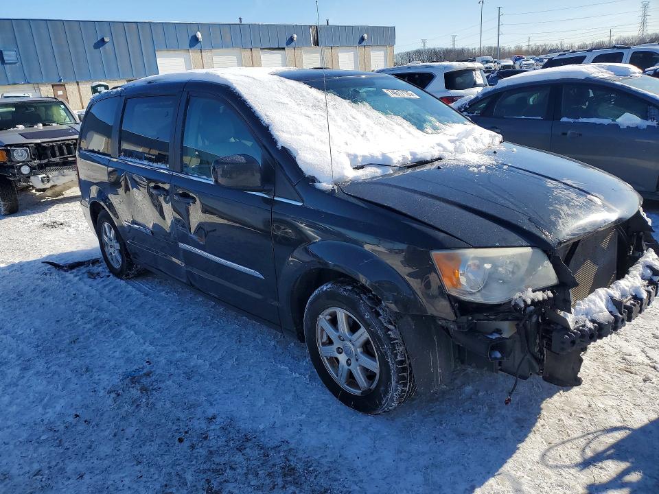 Photo 4 from auction – 2012 CHRYSLER TOWN & COU with VIN 2C4RC1BGXCR326705
