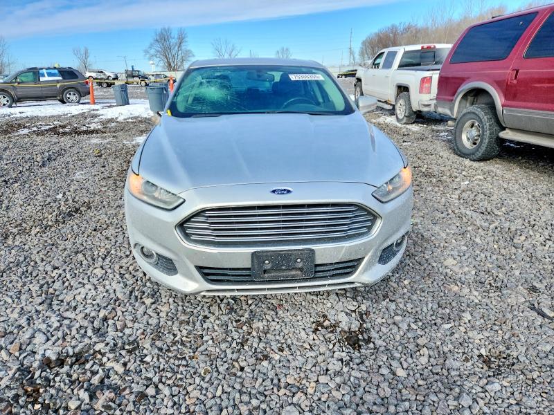 Photo 5 from auction – 2016 FORD FUSION with VIN 3FA6P0HDXGR244557