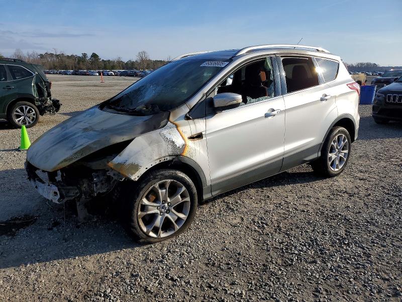 FORD ESCAPE 2016 with VIN 1FMCU9J96GUC49002 - Photo from auction