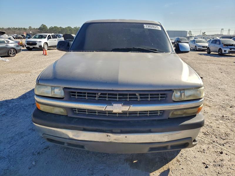 Photo 5 from auction – 2002 CHEVROLET SILVERADO with VIN 2GCEC19V721152771