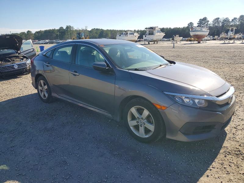 Photo 4 from auction – 2017 HONDA CIVIC LX with VIN 2HGFC2F54HH521490