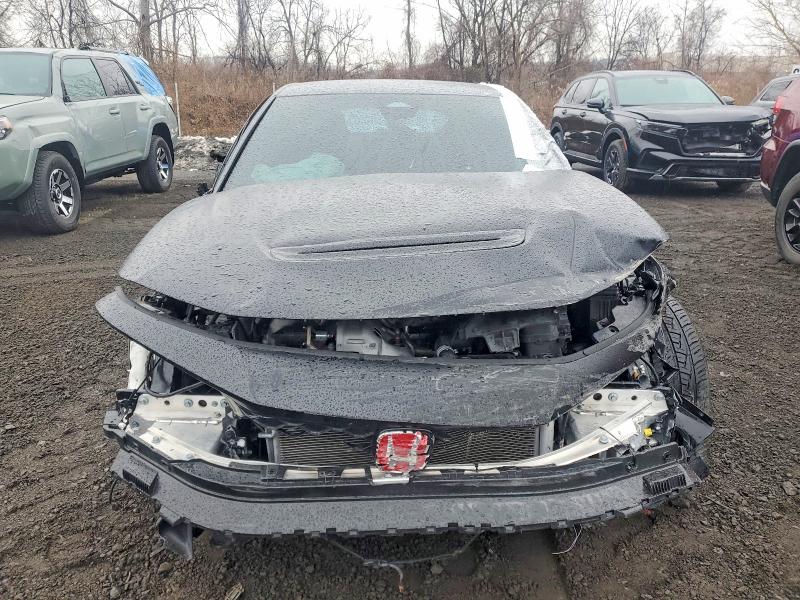 Photo 5 from auction – 2025 HONDA CIVIC TYPE with VIN JHMFL5G46SX001637