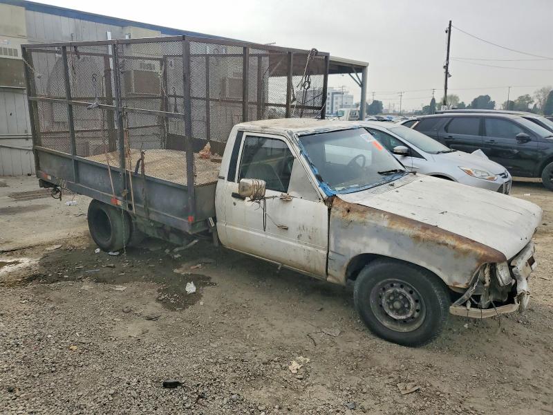 Photo 4 from auction – 1984 TOYOTA PICKUP COM with VIN JT5RN55D2E0006287