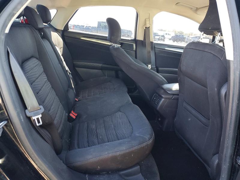 Photo 10 from auction – 2016 FORD FUSION SE with VIN 3FA6P0H72GR211403
