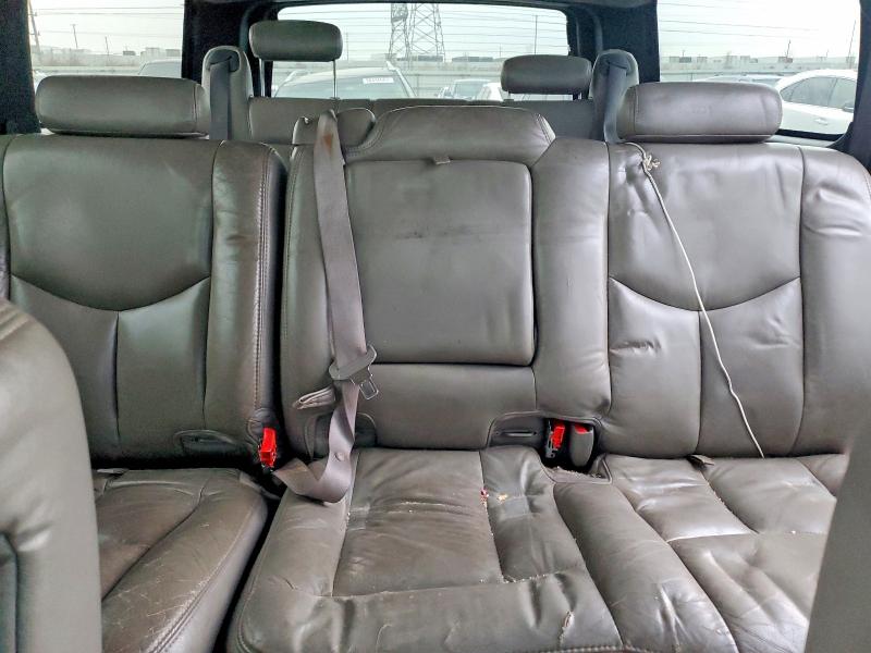Photo 10 from auction – 2002 CHEVROLET SUBURBAN K with VIN 1GNFK16Z22J305987