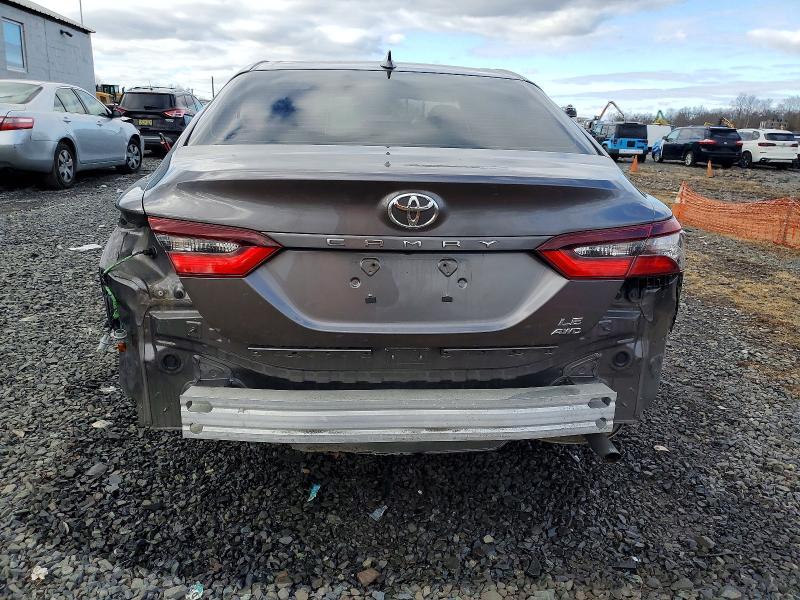 Photo 6 from auction – 2022 TOYOTA CAMRY with VIN 4T1C11BK7NU057841