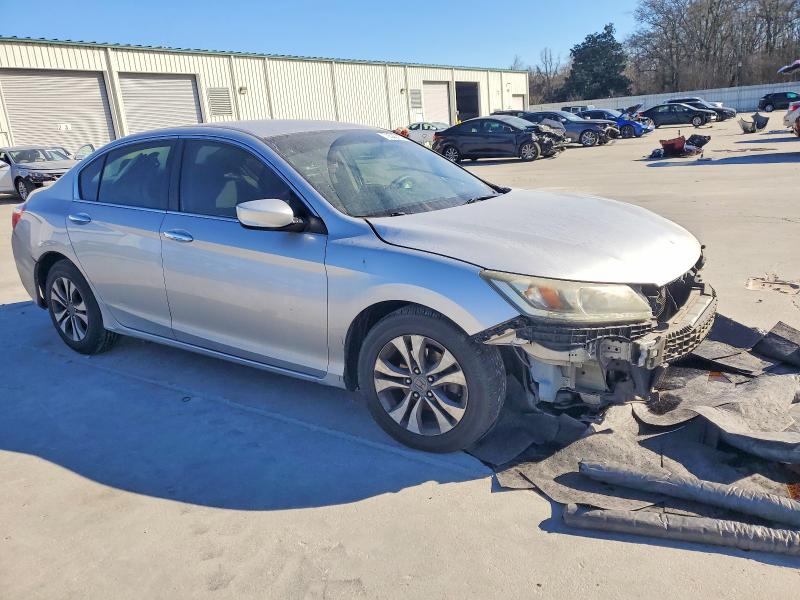 Photo 4 from auction – 2013 HONDA ACCORD LX with VIN 1HGCR2F35DA035702