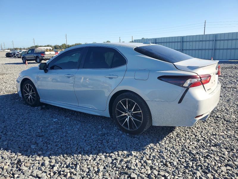 Photo 2 from auction – 2023 TOYOTA CAMRY with VIN 4T1G11AKXPU123773