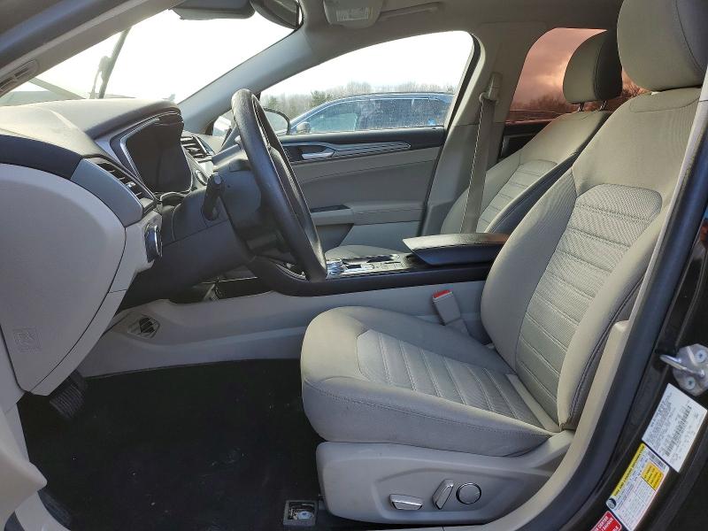 Photo 7 from auction – 2019 FORD FUSION with VIN 3FA6P0HD5KR279113