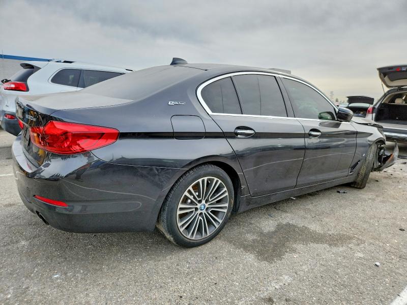 Photo 3 from auction – 2018 BMW 530E with VIN WBAJA9C53JB251370