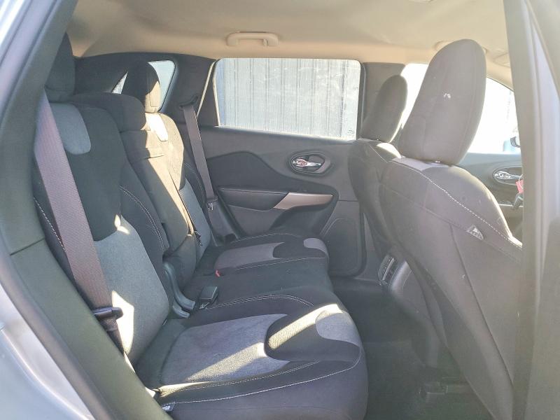 Photo 11 from auction – 2018 JEEP CHEROKEE L with VIN 1C4PJMCB6JD502327