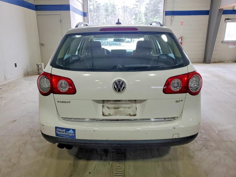 Photo 6 from auction – 2008 VOLKSWAGEN PASSAT with VIN WVWLK73CX8E080640