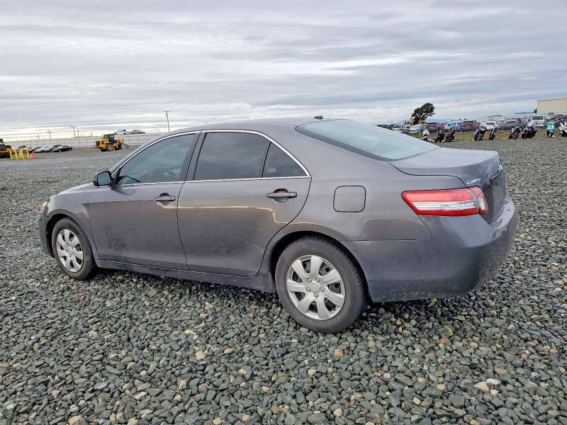 Foto 2 de la subasta – 2011 TOYOTA CAMRY BASE con VIN 4T4BF3EK8BR096198
