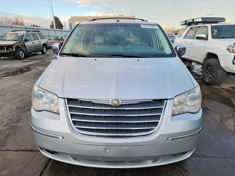 Photo 5 from auction – 2008 CHRYSLER TOWN & COU with VIN 2A8HR64X38R691568