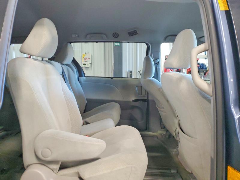 Photo 11 from auction – 2014 TOYOTA SIENNA with VIN 5TDKK3DC5ES479383