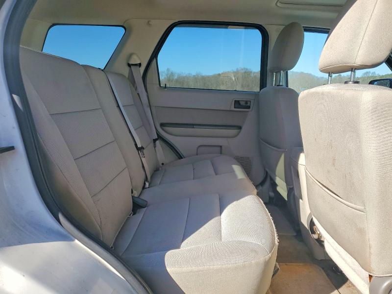 Zdjęcie 11 z aukcji – 2011 FORD ESCAPE XLT z VIN 1FMCU9DG2BKB19961
