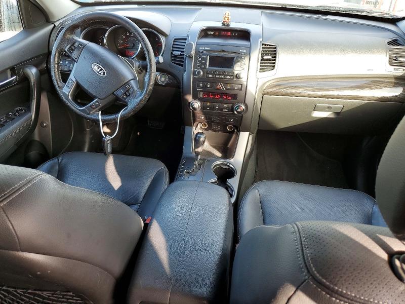 Photo 8 from auction – 2011 KIA SORENTO EX with VIN 5XYKU4A26BG001185