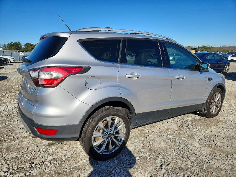 Photo 3 from auction – 2017 FORD ESCAPE TIT with VIN 1FMCU0J9XHUA69356