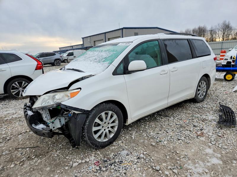 TOYOTA SIENNA LE 2011 with VIN 5TDKK3DC4BS092755 - Photo from auction