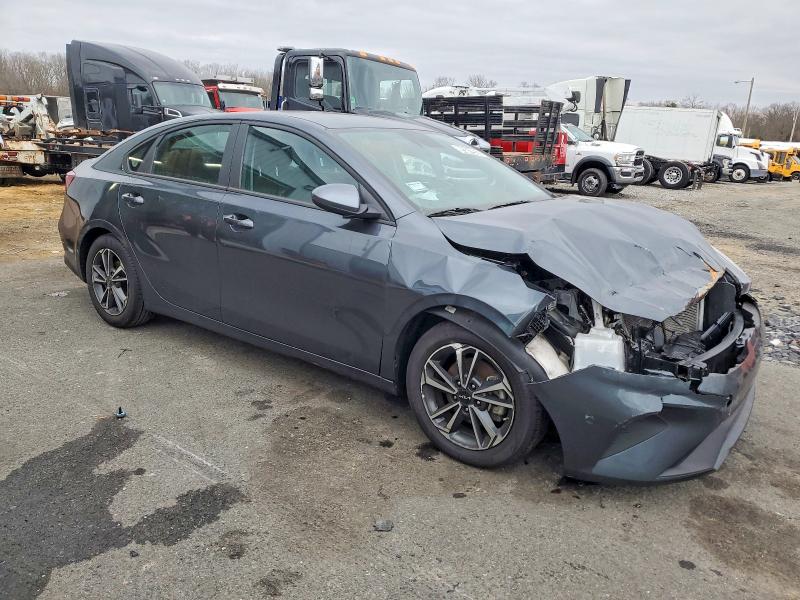 Photo 4 from auction – 2023 KIA FORTE with VIN 3KPF24AD6PE643046