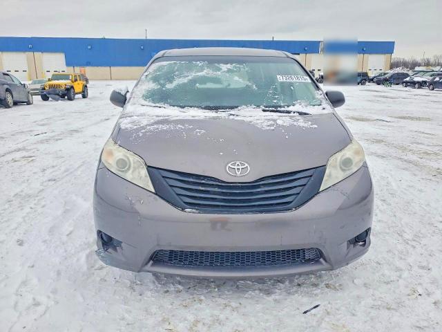 Photo 5 from auction – 2016 TOYOTA SIENNA with VIN 5TDZK3DC9GS750186