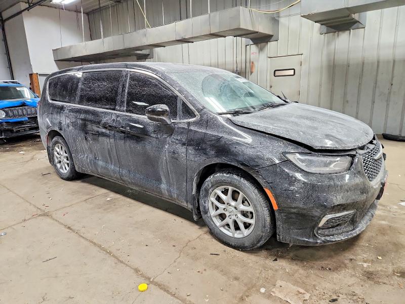 Photo 4 from auction – 2023 CHRYSLER PACIFICA with VIN 2C4RC1BG3PR502547