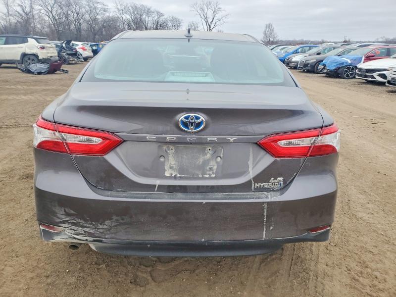Photo 6 from auction – 2020 TOYOTA CAMRY LE with VIN 4T1C31AK3LU530465