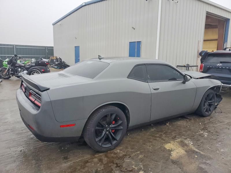 Photo 3 from auction – 2017 DODGE CHALLENGER with VIN 2C3CDZBT0HH573165