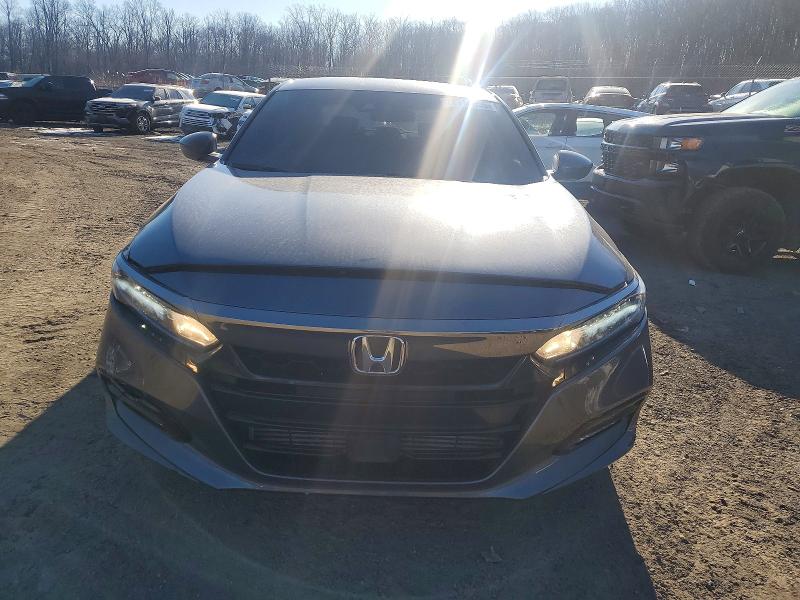 Photo 5 from auction – 2018 HONDA ACCORD SPO with VIN 1HGCV1F3XJA146845