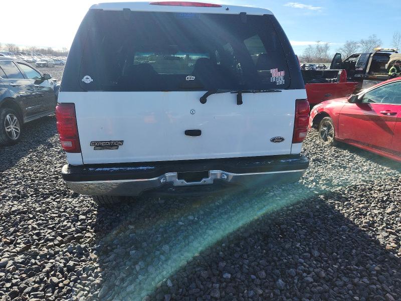 Photo 4 from auction – 1998 FORD EXPEDITION with VIN 1FMRU176XWLB44864
