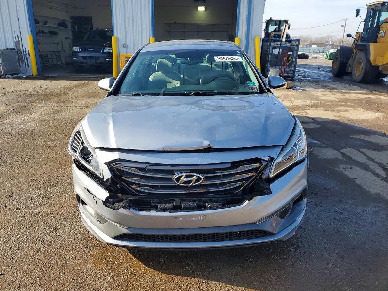 Photo 5 from auction – 2016 HYUNDAI SONATA with VIN 5NPE34AF8GH352411