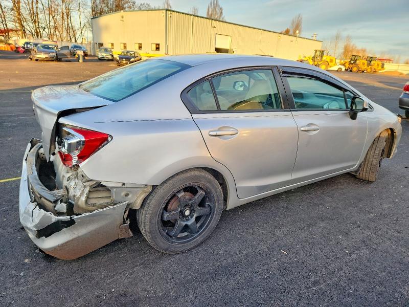 Zdjęcie 3 z aukcji – 2012 HONDA CIVIC LX z VIN 19XFB2F55CE368737